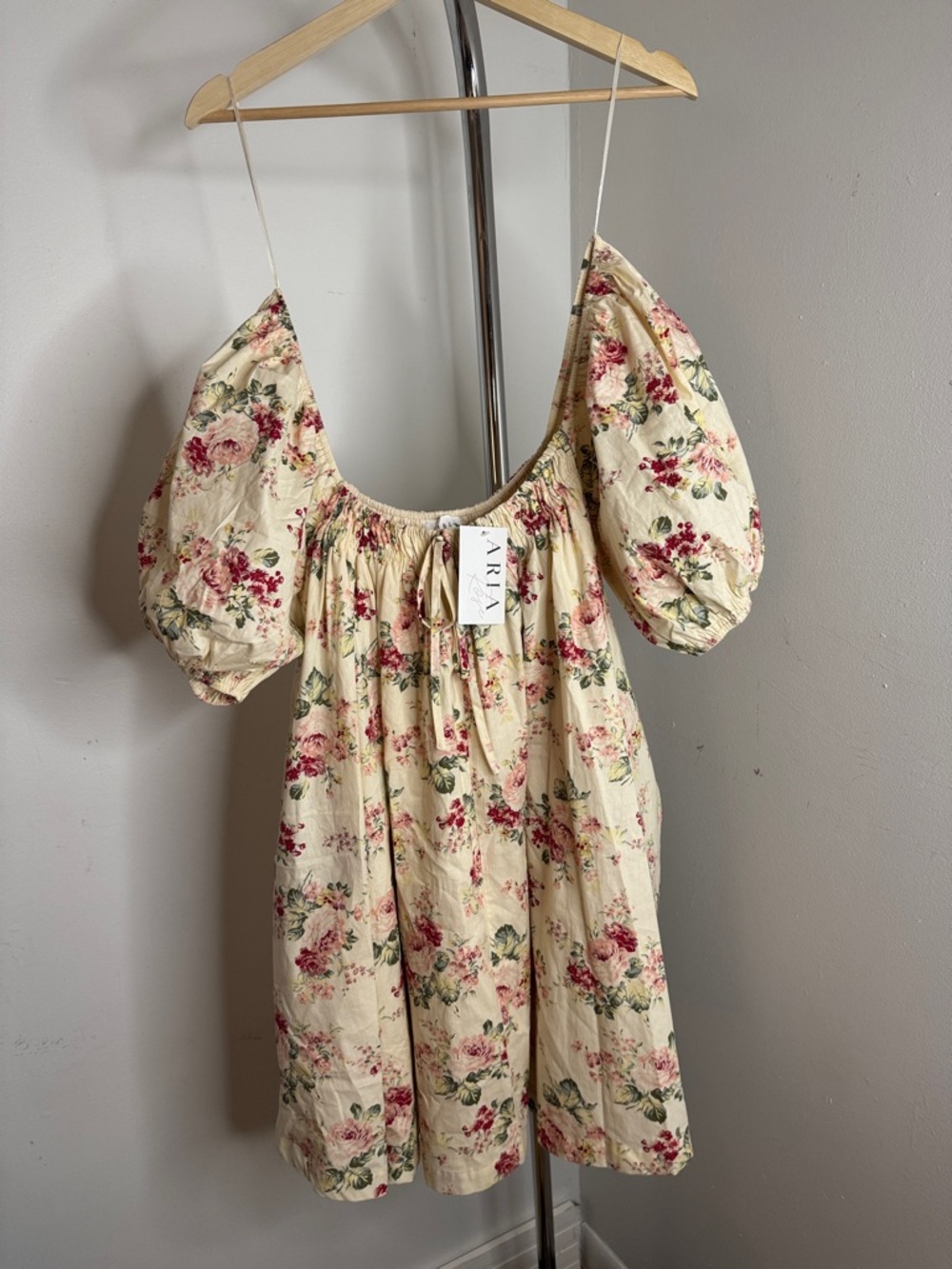 Mable puff sleeve Babydoll mini dress
Size S